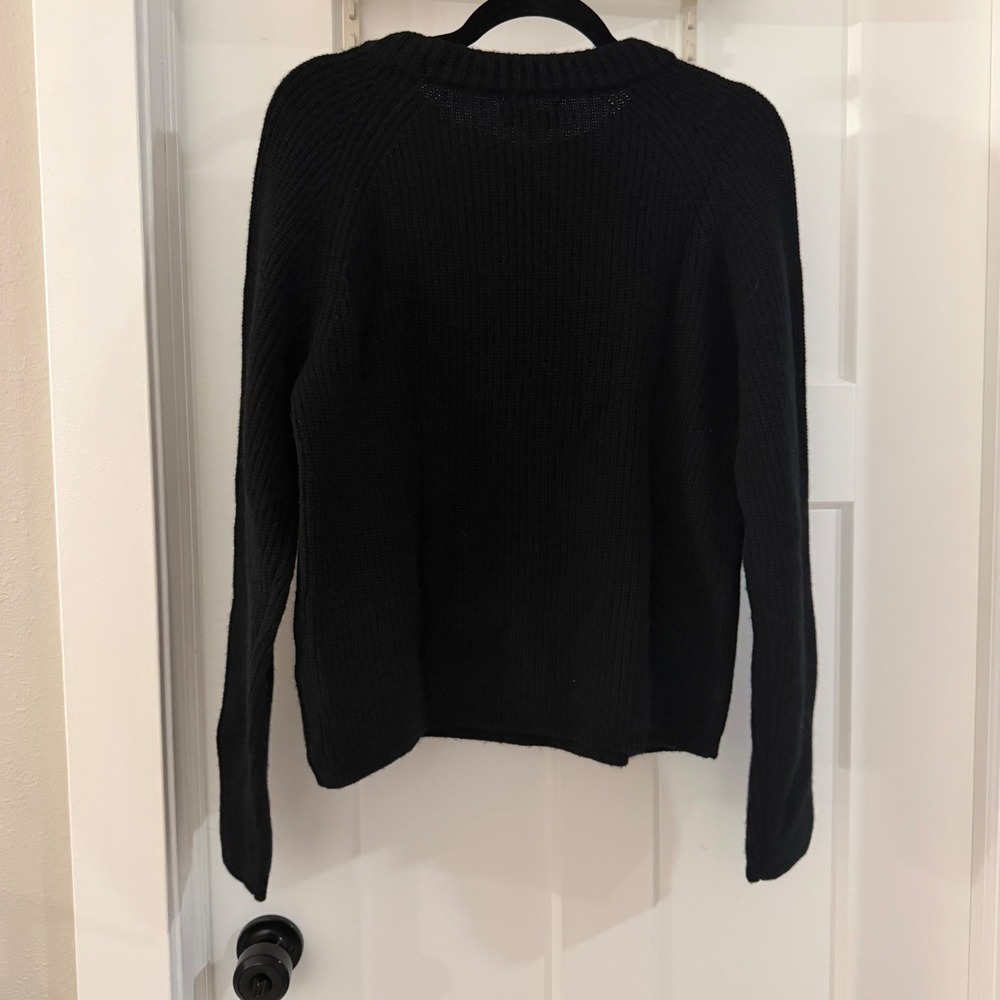 Quince Mongolian Cashmere Fisherman Crewneck Sweater Black Womens Medium NWT - Picture 4 of 4